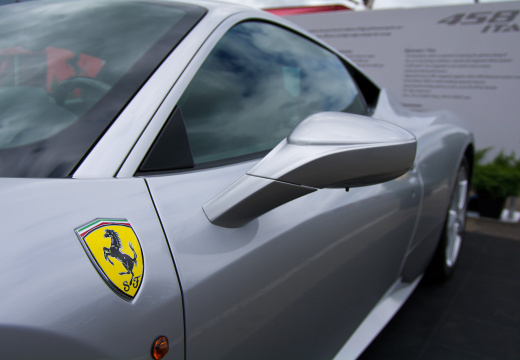 ArtOfFerrari2010-075