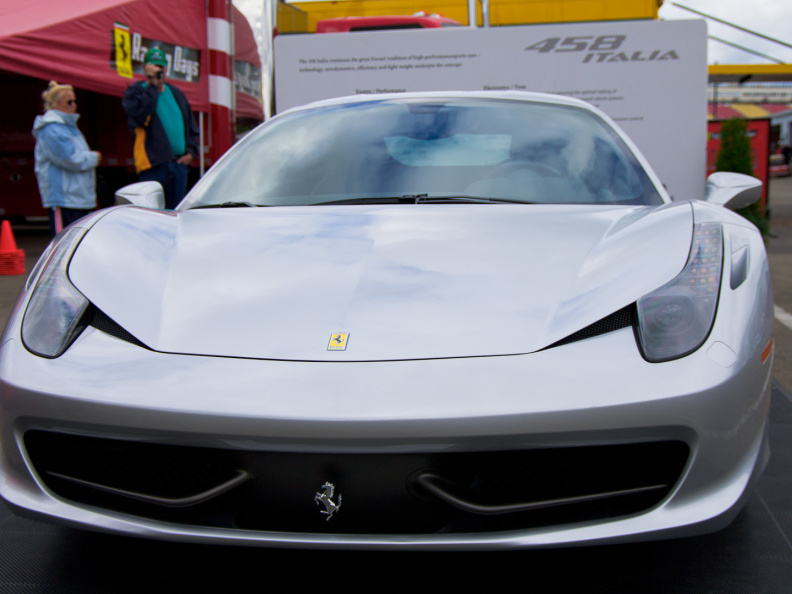 ArtOfFerrari2010-073