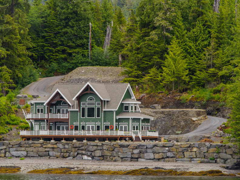 Knudson Cove Marina