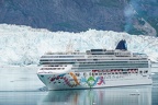 Norwegian Pearl leaving glacier