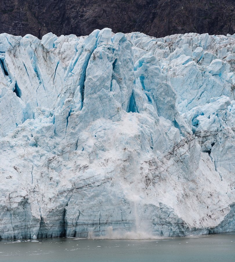 201806 Alaska-458 glacier calving.jpg