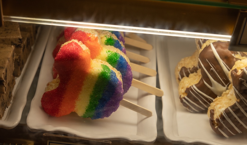 WDW201808-031 Pride Rice Krispie treats.jpg