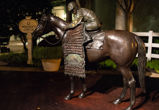 Winner's Circle DVC statue