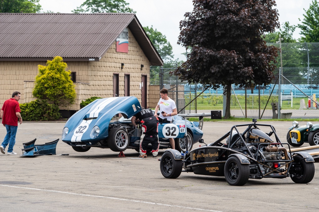 201906 LOONY HPDE-17_Daytona replica and Ariel Atom.jpg