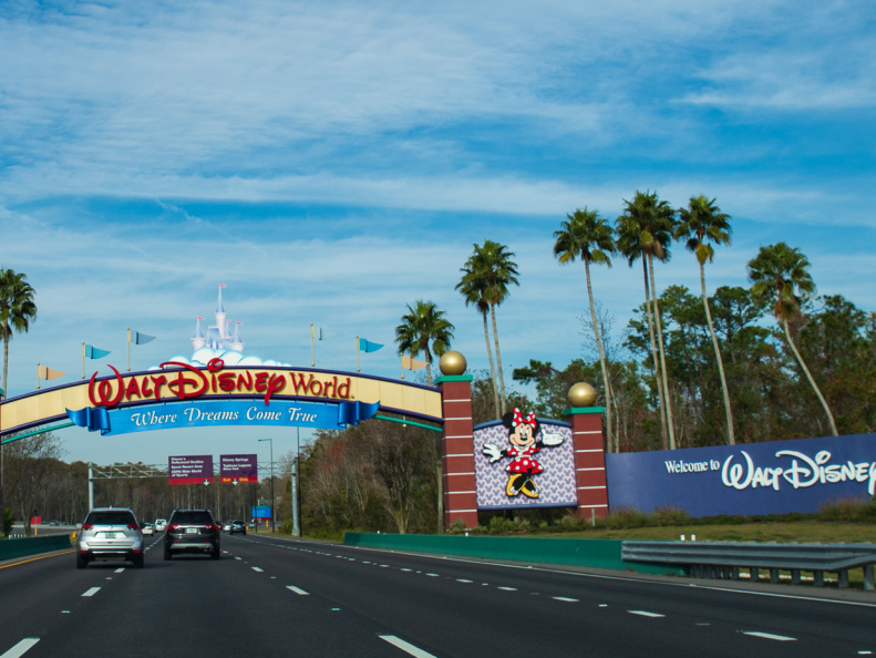 Walt Disney World entrance sign