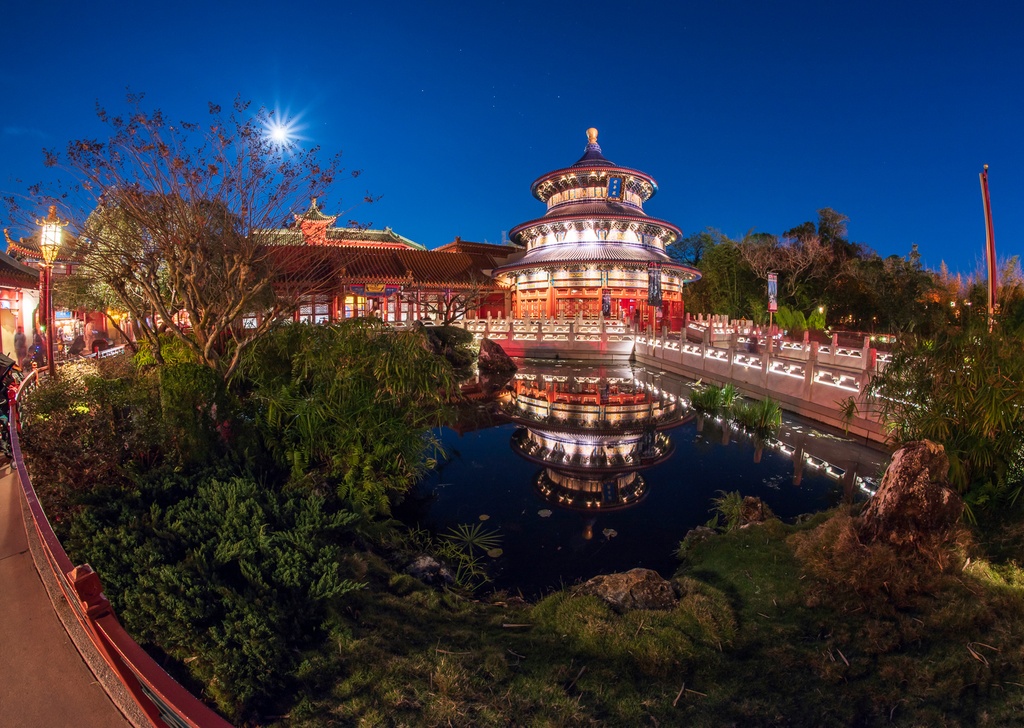 201901 WDW-097 Temple of Heaven in China pavilion.jpg