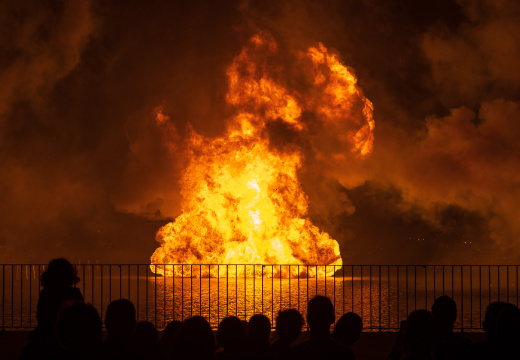 Illuminations inferno barge