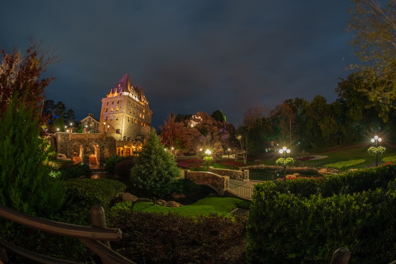 Canada pavilion at night