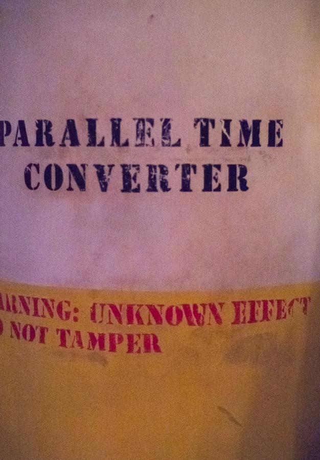 201901 WDW-156 Parallel Time Converter in Dinosaur queue.jpg