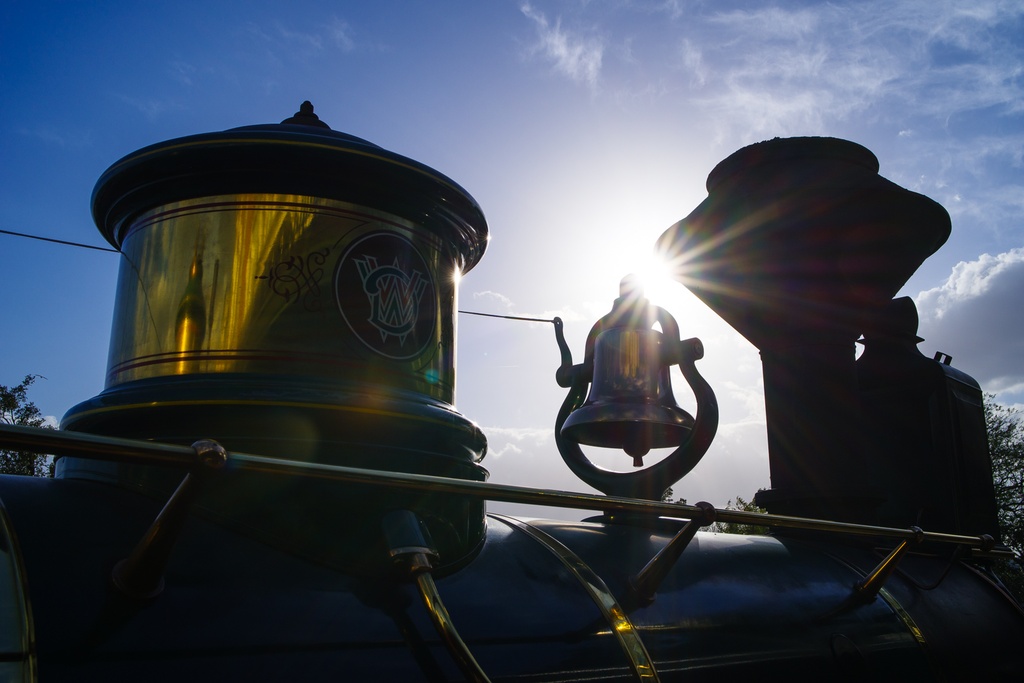201901 WDW-536 Roger E Broggie train in Main Street station.jpg
