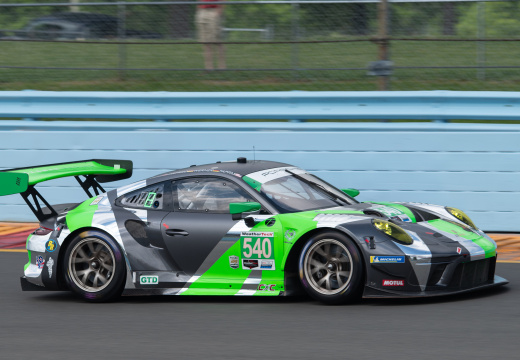 Black Swan Racing Porsche 911 GT3 R