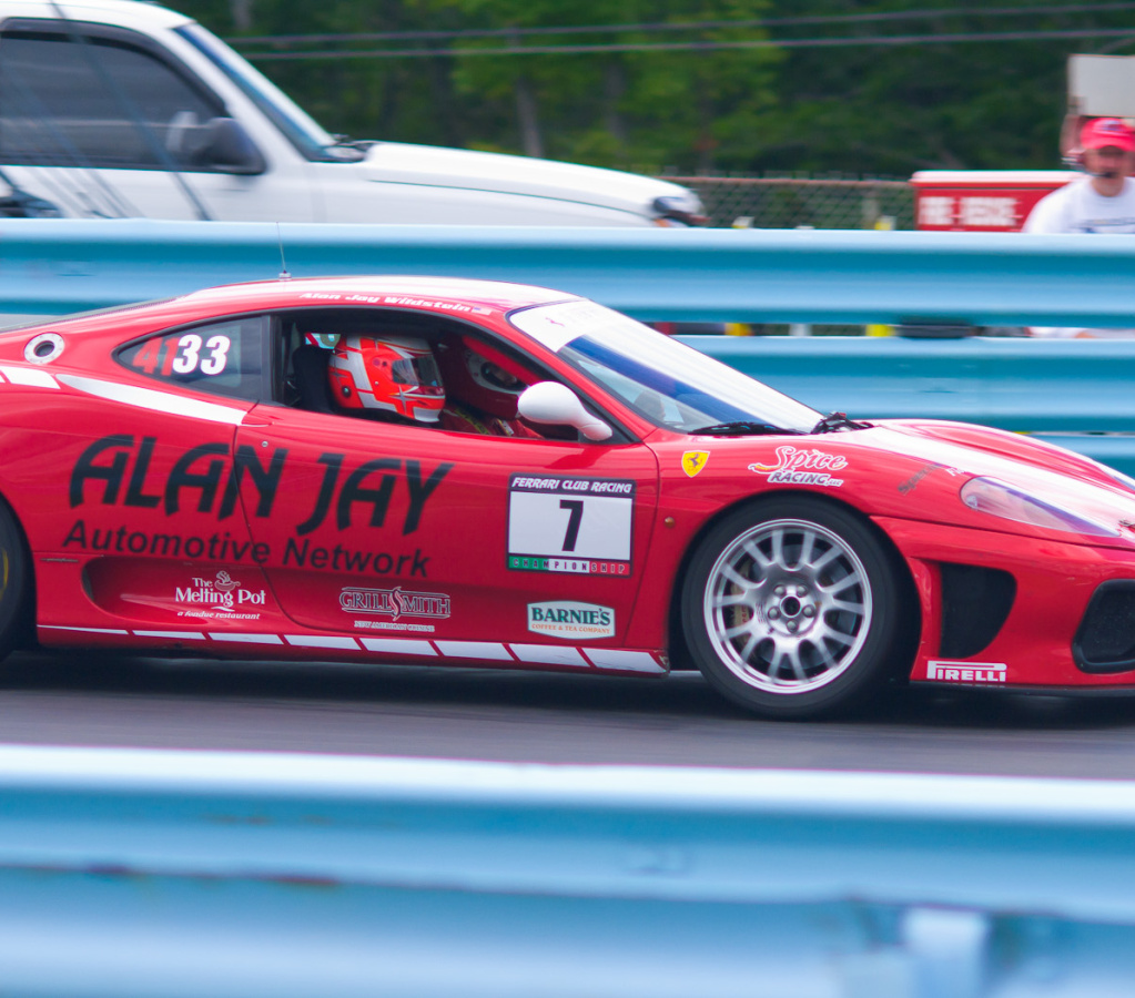 ArtOfFerrari2010-100