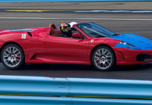 ArtOfFerrari2010-104