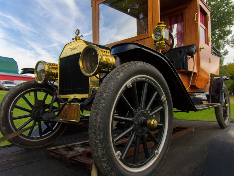 AlexanderSteamShow-100910-12