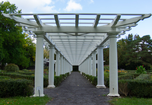 SonnenbergGardens2012-04