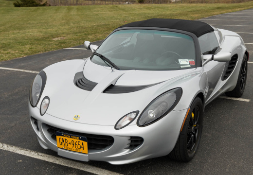 2005LotusElise-160313-01