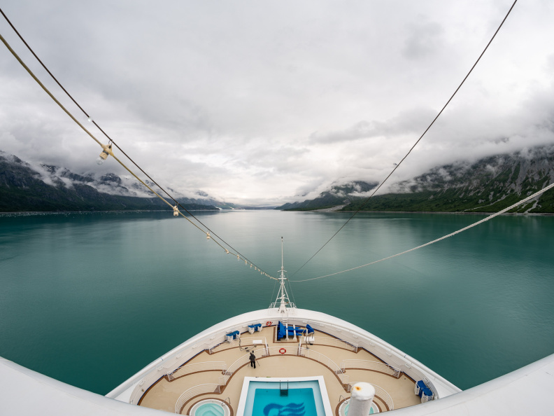 passing through Tarr Inlet