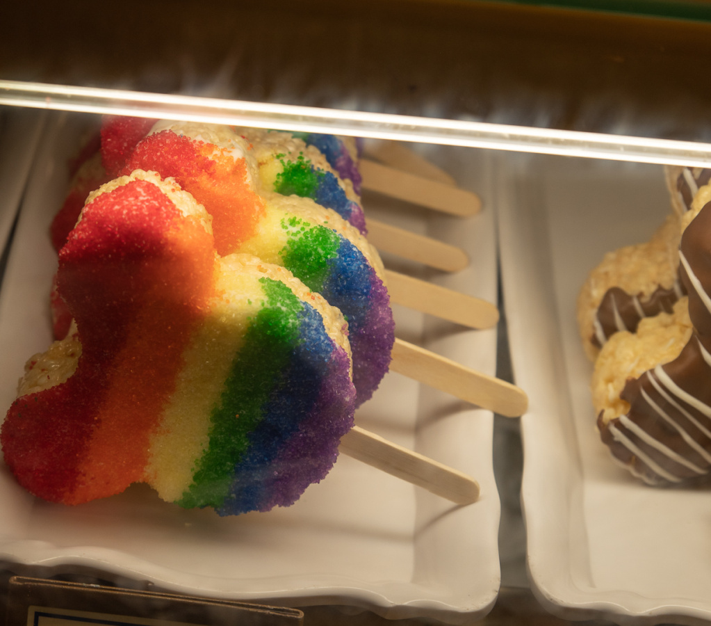 Pride Rice Krispie treats