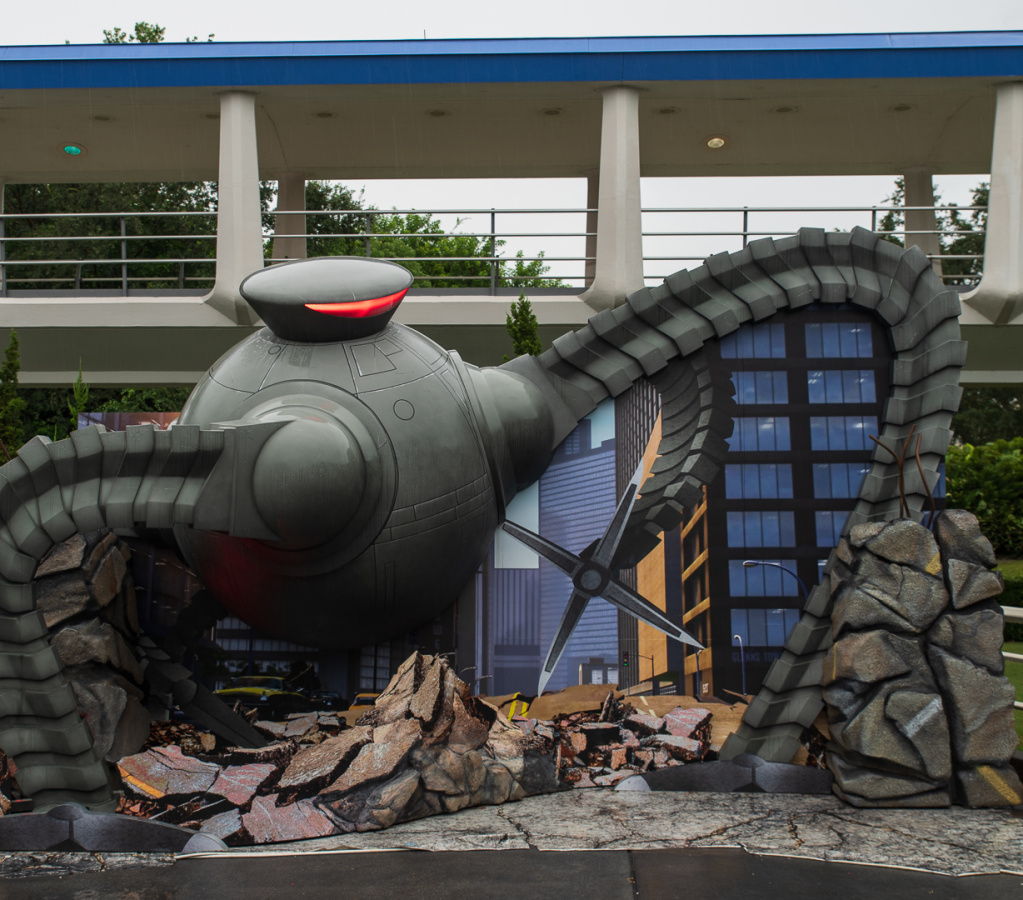 Incredibles Omnidroid prop