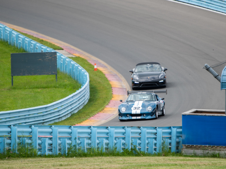 Daytona replica and Porsche Carrera 4S