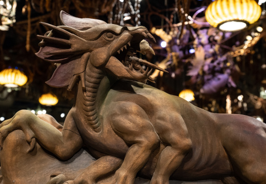 Carved thanator in Windtraders