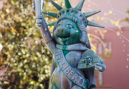 MuppetVision 3D outside