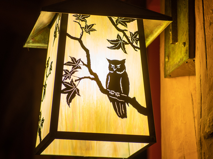 Wilderness Lodge lighting