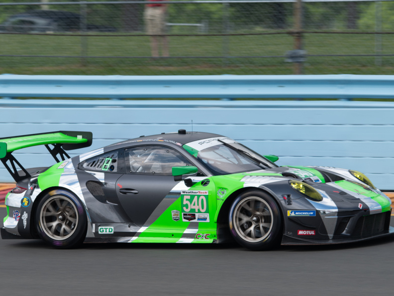 Black Swan Racing Porsche 911 GT3 R